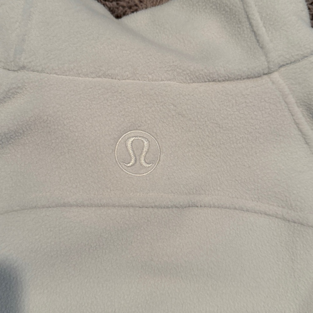 Lululemon women’s ivory white fleece pull over half zip kangaroo pocket M/L - Picture 4 of 4